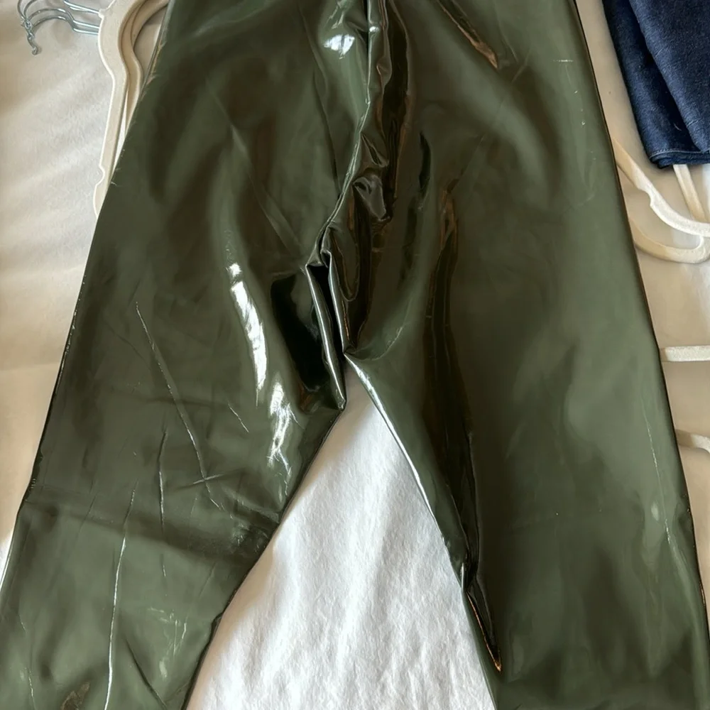 Commando Faux Patent Leather Leggings - Picture 6 of 6